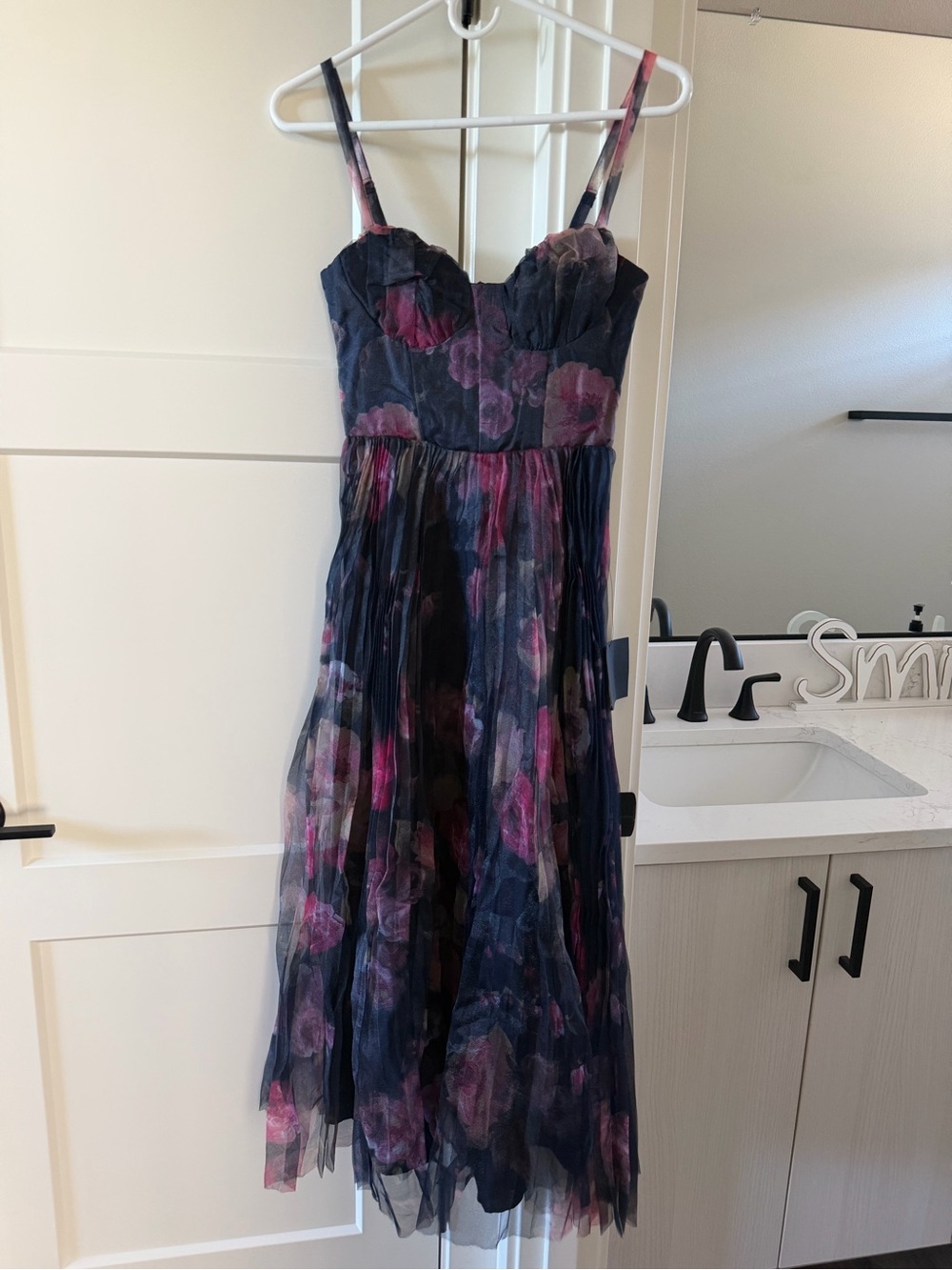 Lulus women’s Floral Navy and Pink Midi Dress with Spaghetti Straps NWT XS